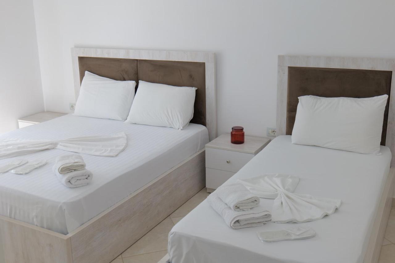 Hotel Seahorse à Ksamil Extérieur photo