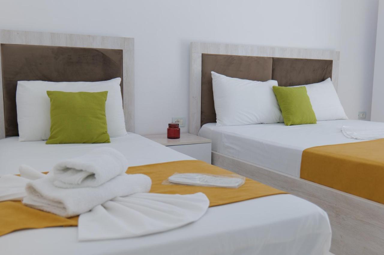 Hotel Seahorse à Ksamil Extérieur photo