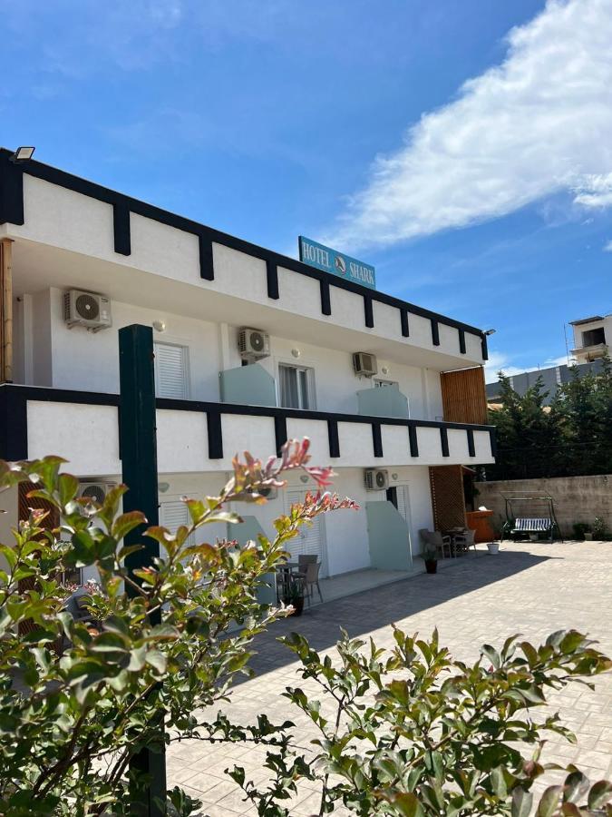 Hotel Seahorse à Ksamil Extérieur photo